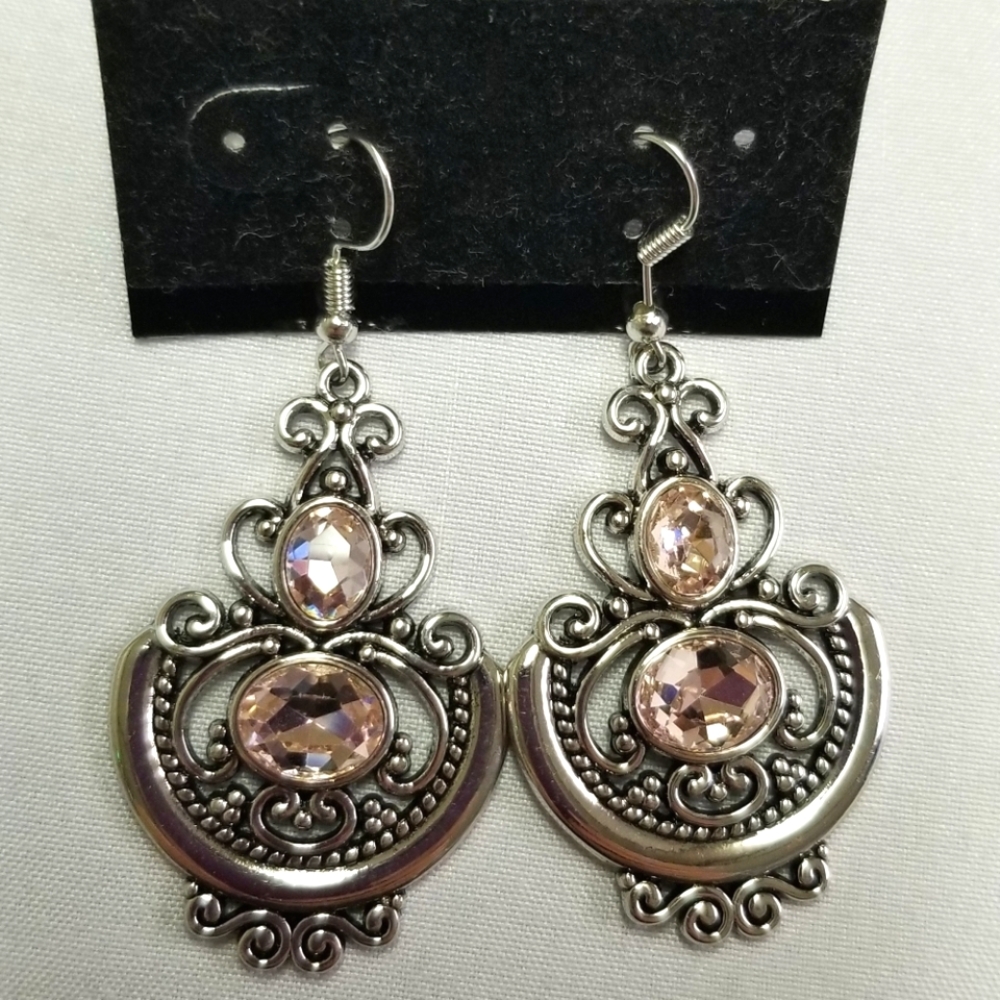 💥2/$30💥Unlimited Vacation Pink Earring